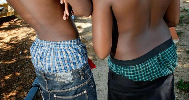 Baggypants small В городе Какао запретили обвисшие штаны