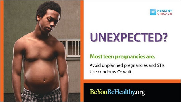 В США появились плакаты с беременными юношами